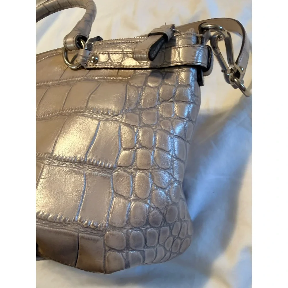 Coach Madison Lindsey Croc Embossed Beige Pink Top Handle Zip Satchel